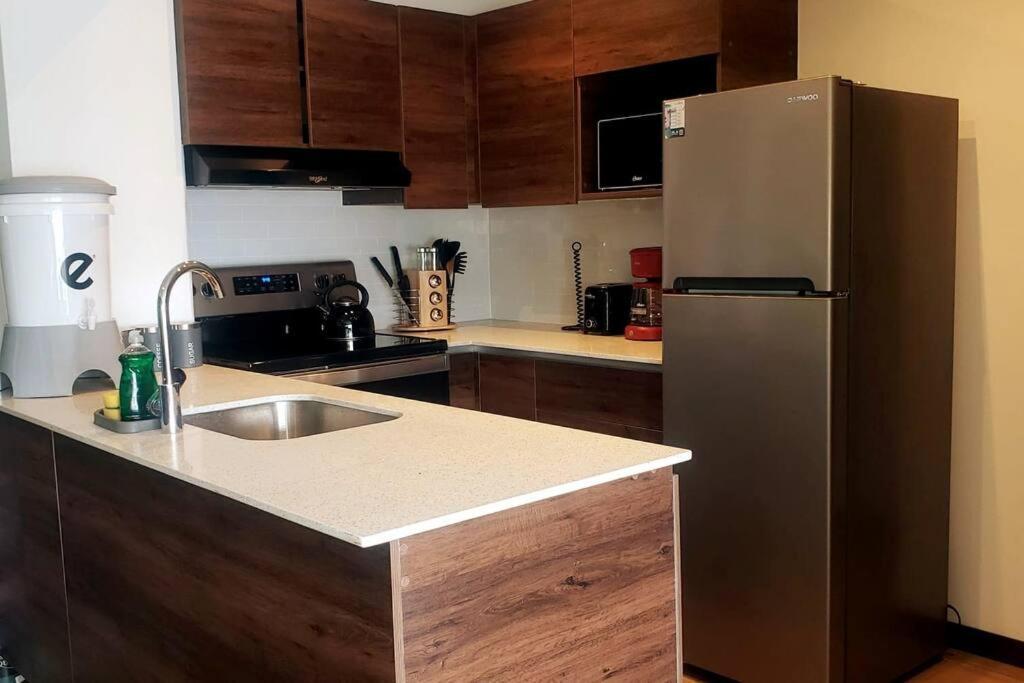 Torre Pamplona 409 -Nuevo Y Comodo- Apartamento Città del Guatemala Esterno foto